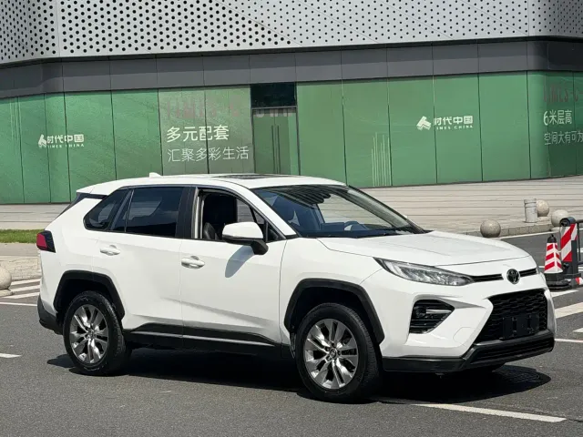 Toyota Wildlander — Фото автомобиля 3