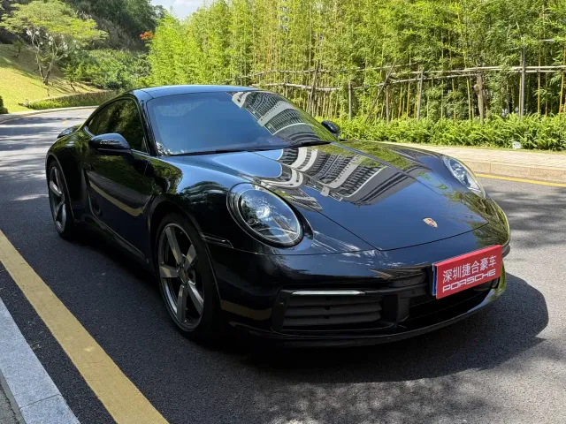 Porsche 911 — Фото автомобиля 3