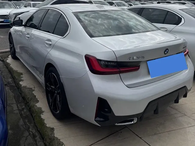 BMW 3 Series — Фото автомобиля 10