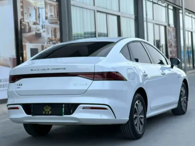 BYD Qin PLUS — Фото автомобиля 6