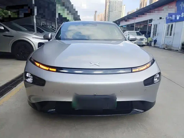 Xpeng P7 — Фото автомобиля 2
