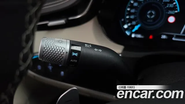 Genesis GV70 — Фото автомобиля 30