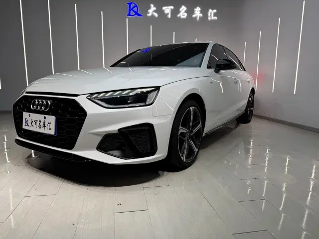 Фотография автомобиля — Audi A4L
