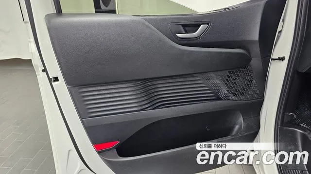 Hyundai Staria — Фото автомобиля 13