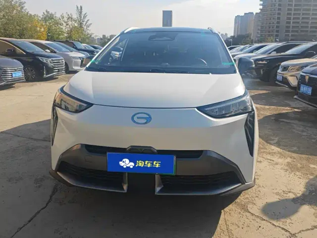 GAC Aion Y — Фото автомобиля 2