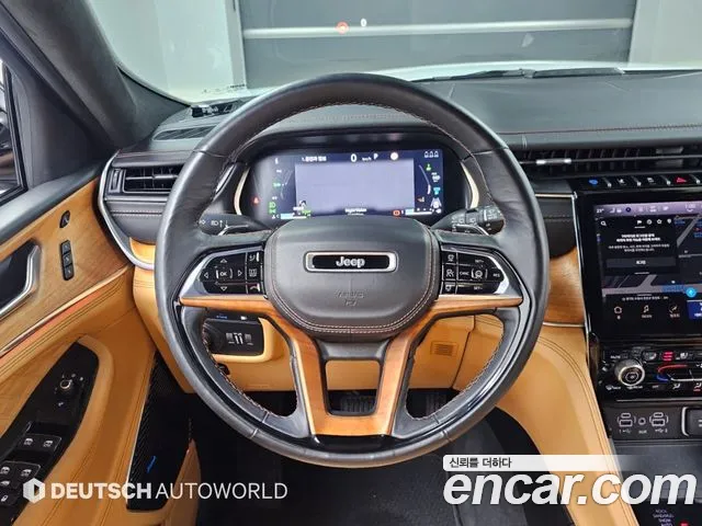 Jeep Cherokee — Фото автомобиля 13