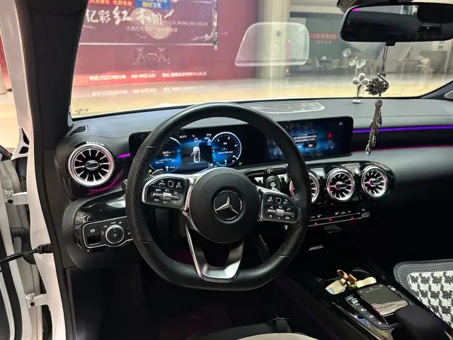 Mercedes-Benz A-Class — Фото автомобиля 8