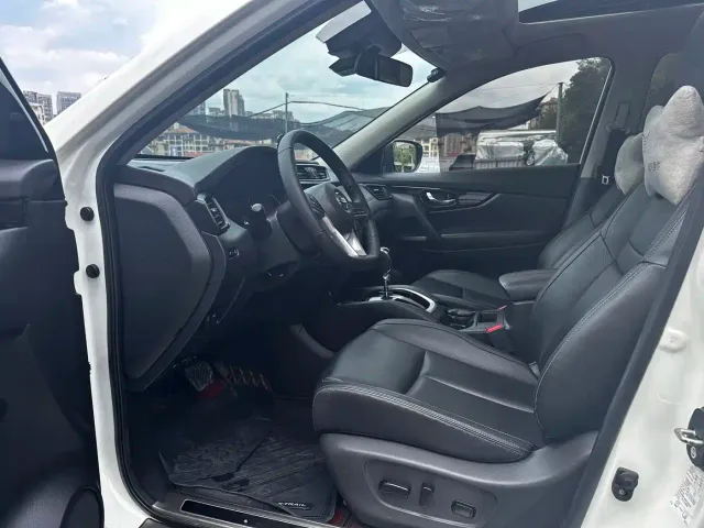 Nissan X-Trail — Фото автомобиля 4