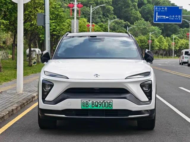 Nio ES6 — Фото автомобиля 2
