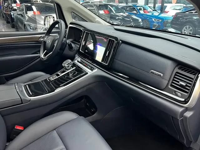 GAC Trumpchi M8 — Фото автомобиля 24