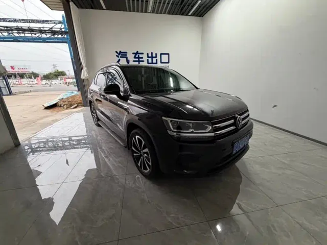 Volkswagen Tharu — Фото автомобиля 3