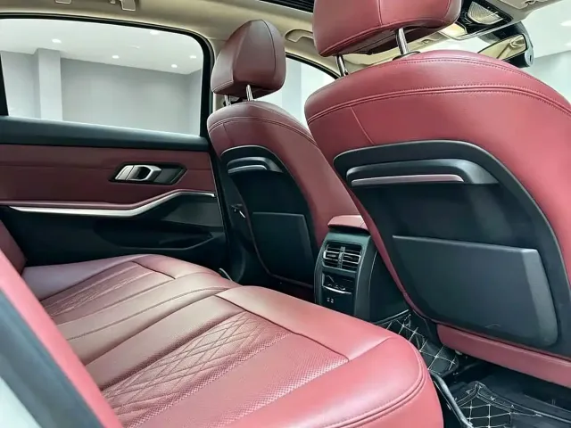 BMW 3 Series — Фото автомобиля 6