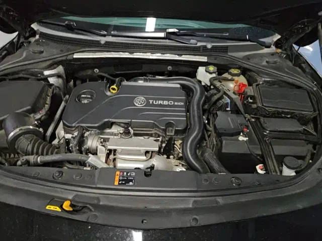 Buick LaCrosse — Фото автомобиля 10