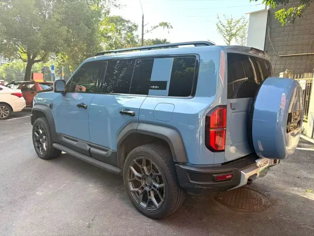 BYD FangChengBao Leopard 5 — Фото автомобиля 8