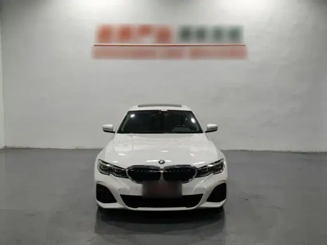 BMW 3 Series — Фото автомобиля 4