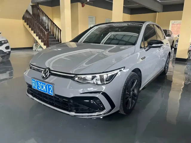 Фотография автомобиля — Volkswagen Golf
