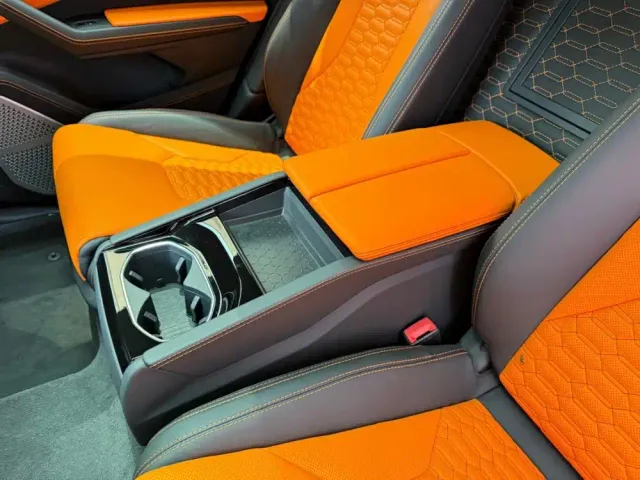 Lamborghini Urus — Фото автомобиля 21