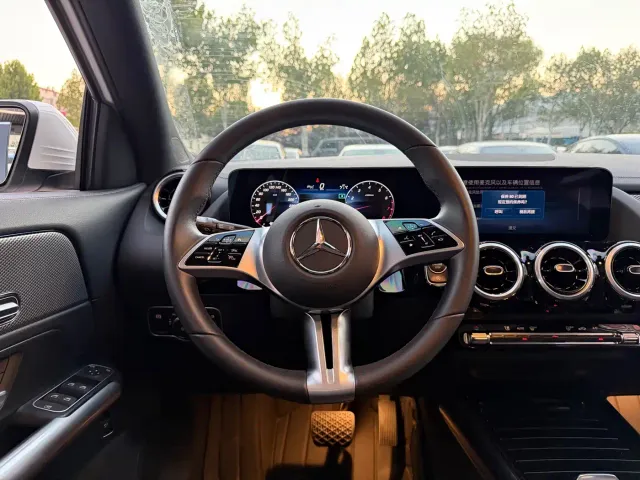 Mercedes-Benz GLA-Class — Фото автомобиля 12