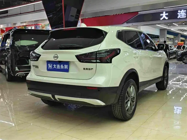 Nissan Qashqai — Фото автомобиля 14