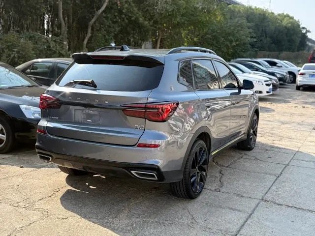 Roewe RX5 — Фото автомобиля 5