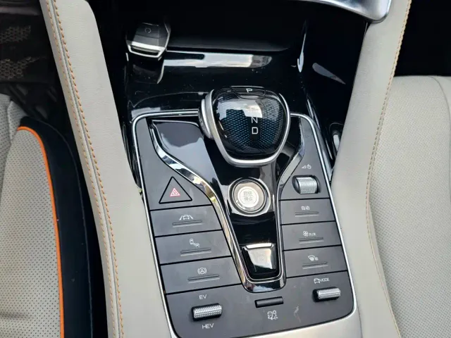 BYD Song PLUS — Фото автомобиля 8