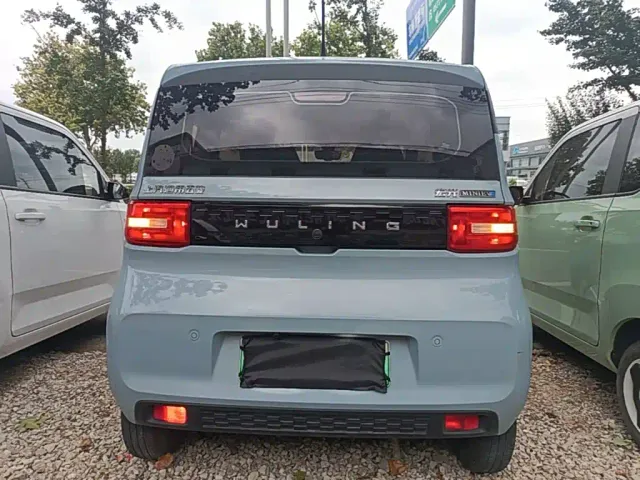 Wuling Hongguang Mini EV — Фото автомобиля 5