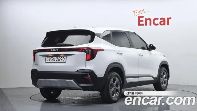 Kia Seltos Бензин 1.6 турбо 2WD — Фото автомобиля 2