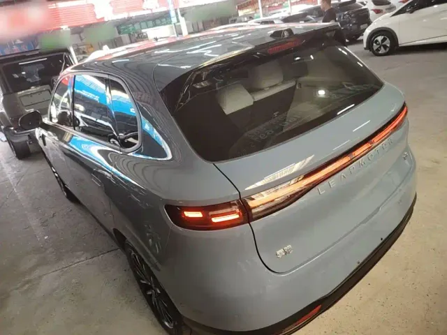 Leapmotor B10 — Фото автомобиля 4