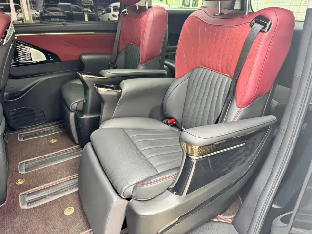 GAC Trumpchi E9 — Фото автомобиля 23
