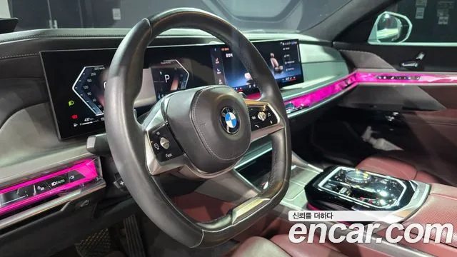 BMW 7 Series G70 — Фото автомобиля 7