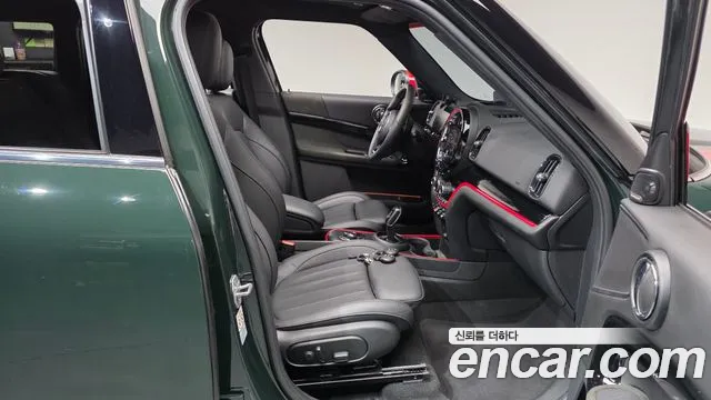 MINI Countryman — Фото автомобиля 16