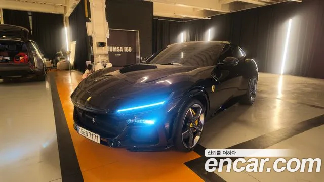 Фотография автомобиля — Ferrari Purosangue
