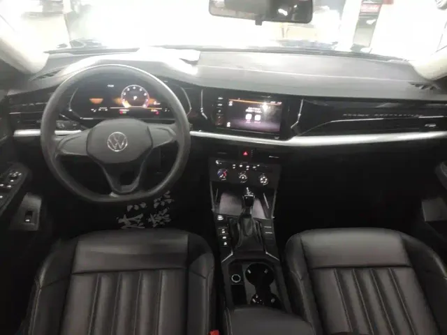 Volkswagen Passat — Фото автомобиля 9