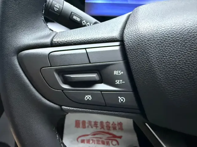 Chevrolet Monza — Фото автомобиля 11
