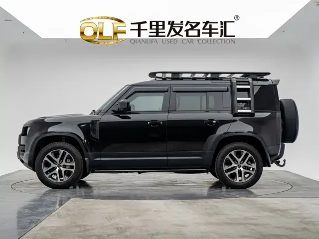 Land Rover Defender — Фото автомобиля 7