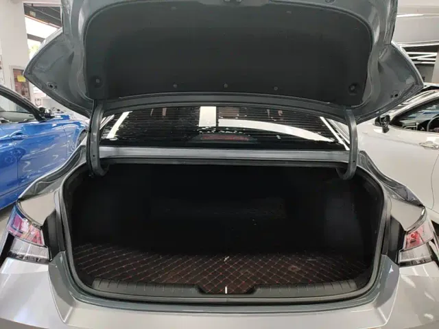 Hyundai Elantra — Фото автомобиля 18