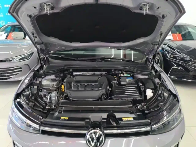 Volkswagen Passat — Фото автомобиля 19
