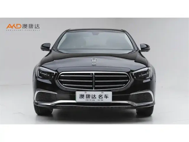 Mercedes-Benz E-Class — Фото автомобиля 2