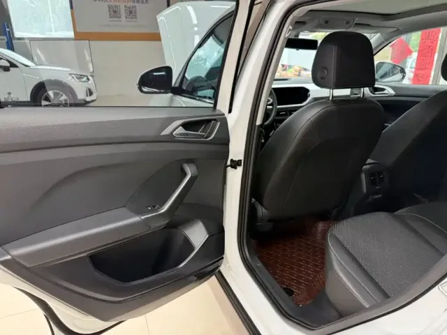 Volkswagen Tanying 2021 1.5L Automatic Smart Connect Edition — Фото автомобиля 17