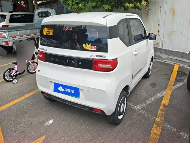 Wuling Hongguang Mini EV — Фото автомобиля 3