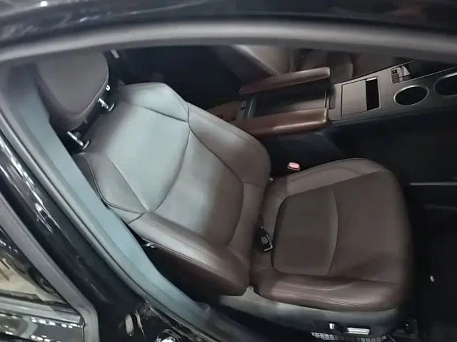 Toyota Granvia — Фото автомобиля 24