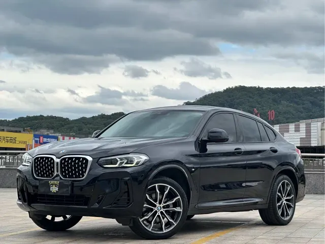 Фотография автомобиля — BMW X4