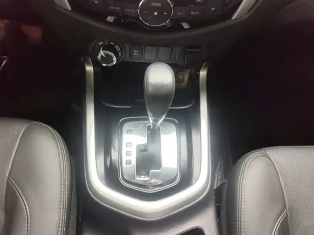 Nissan Terra — Фото автомобиля 13