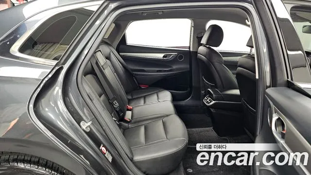 Hyundai Grandeur New — Фото автомобиля 18