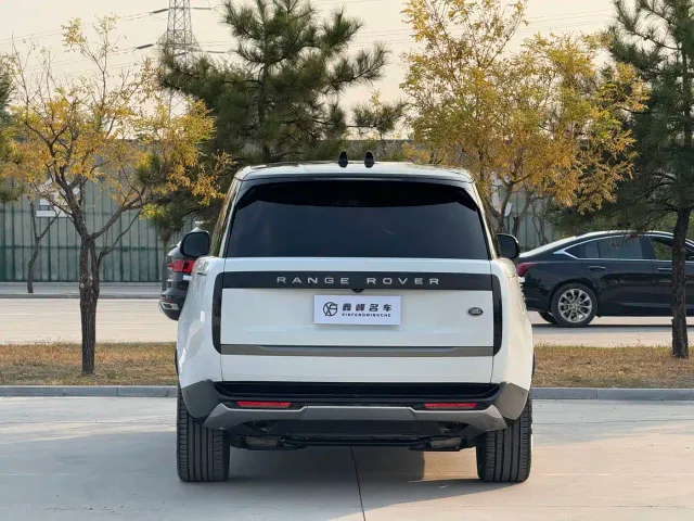 Land Rover Range Rover — Фото автомобиля 28