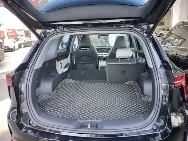 Changan CS75 Plus — Фото автомобиля 18