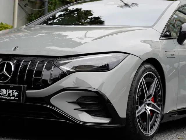 Mercedes-Benz EQE AMG — Фото автомобиля 8