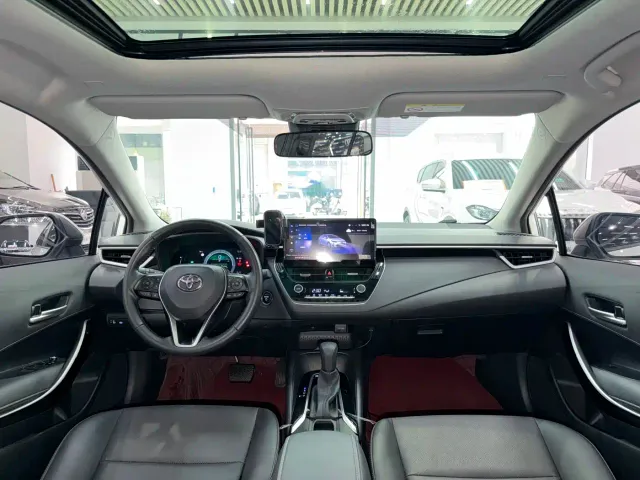 Toyota Corolla — Фото автомобиля 7