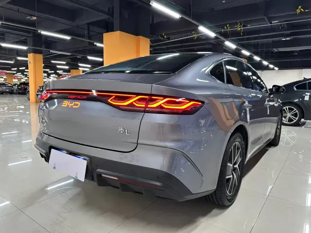 BYD Qin L — Фото автомобиля 14