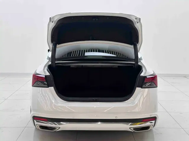 Nissan Teana — Фото автомобиля 7